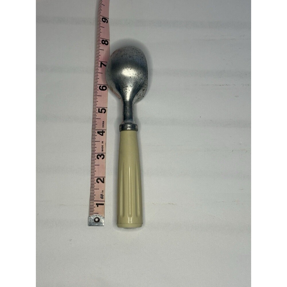 EKCO Vintage Ice Cream Scoop Plastic White Handle Metal Scoop